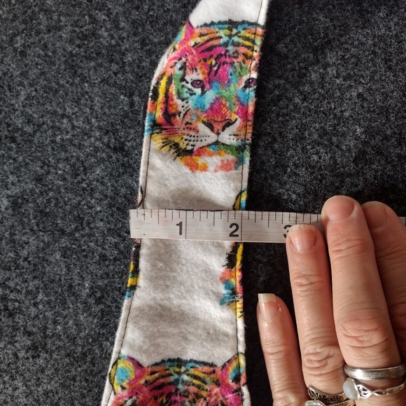 Colorful tiger reversible tote bag - Picture 6 of 6